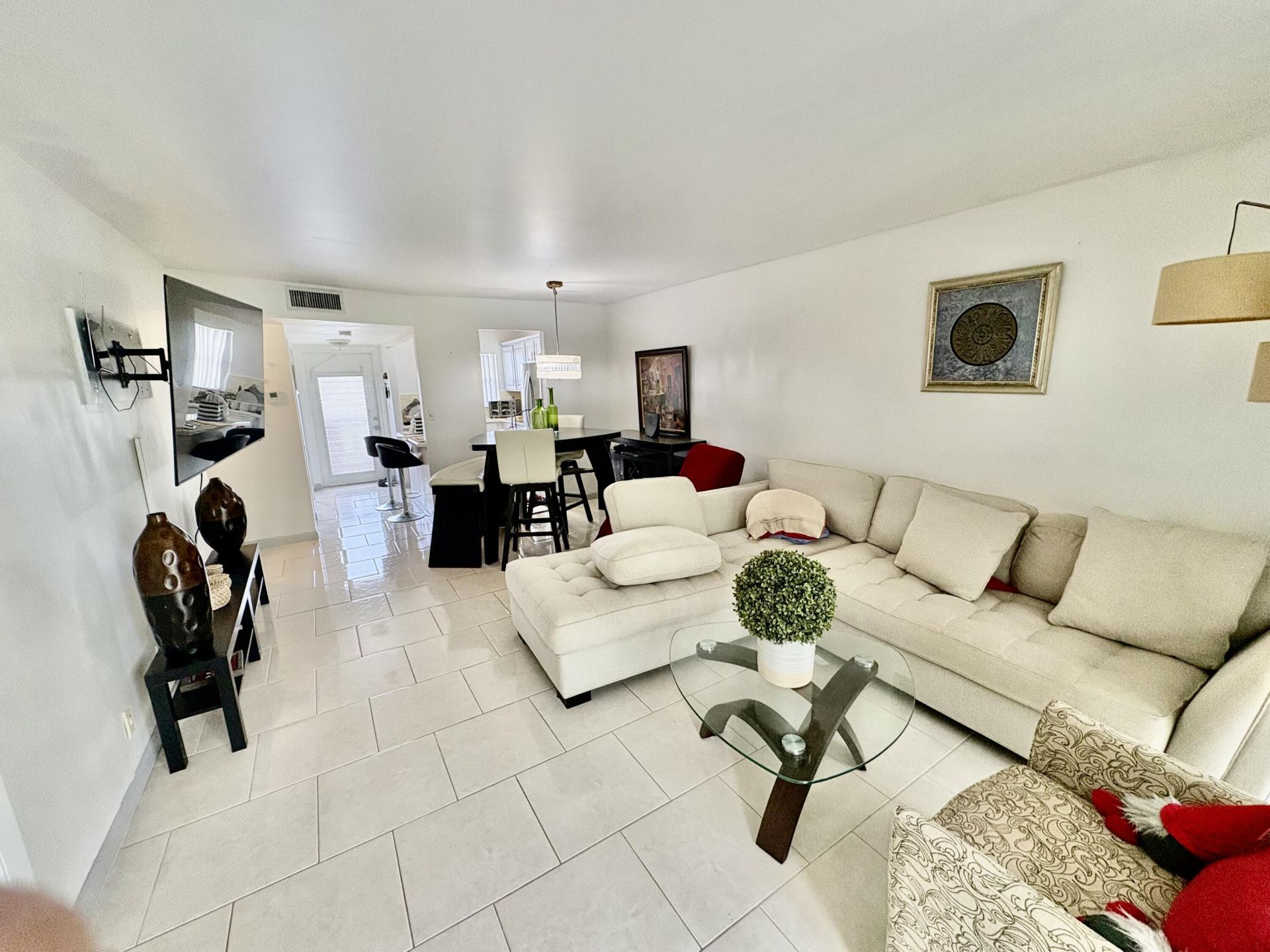 9261 Sunrise Lakes Boulevard, Sunrise, FL 33322 Photo