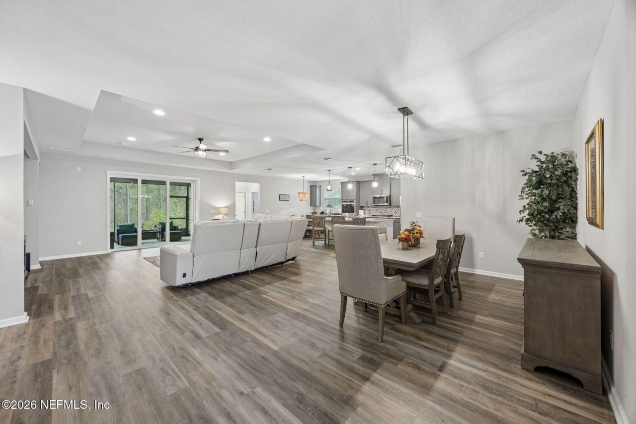 692 Sycamore Way, Orange Park, FL 32073 Photo