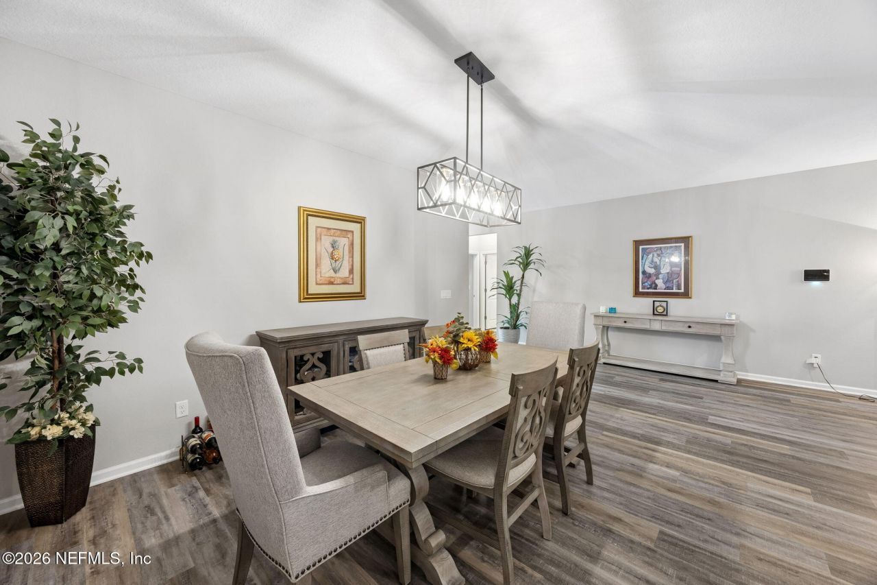 692 Sycamore Way, Orange Park, FL 32073 Photo