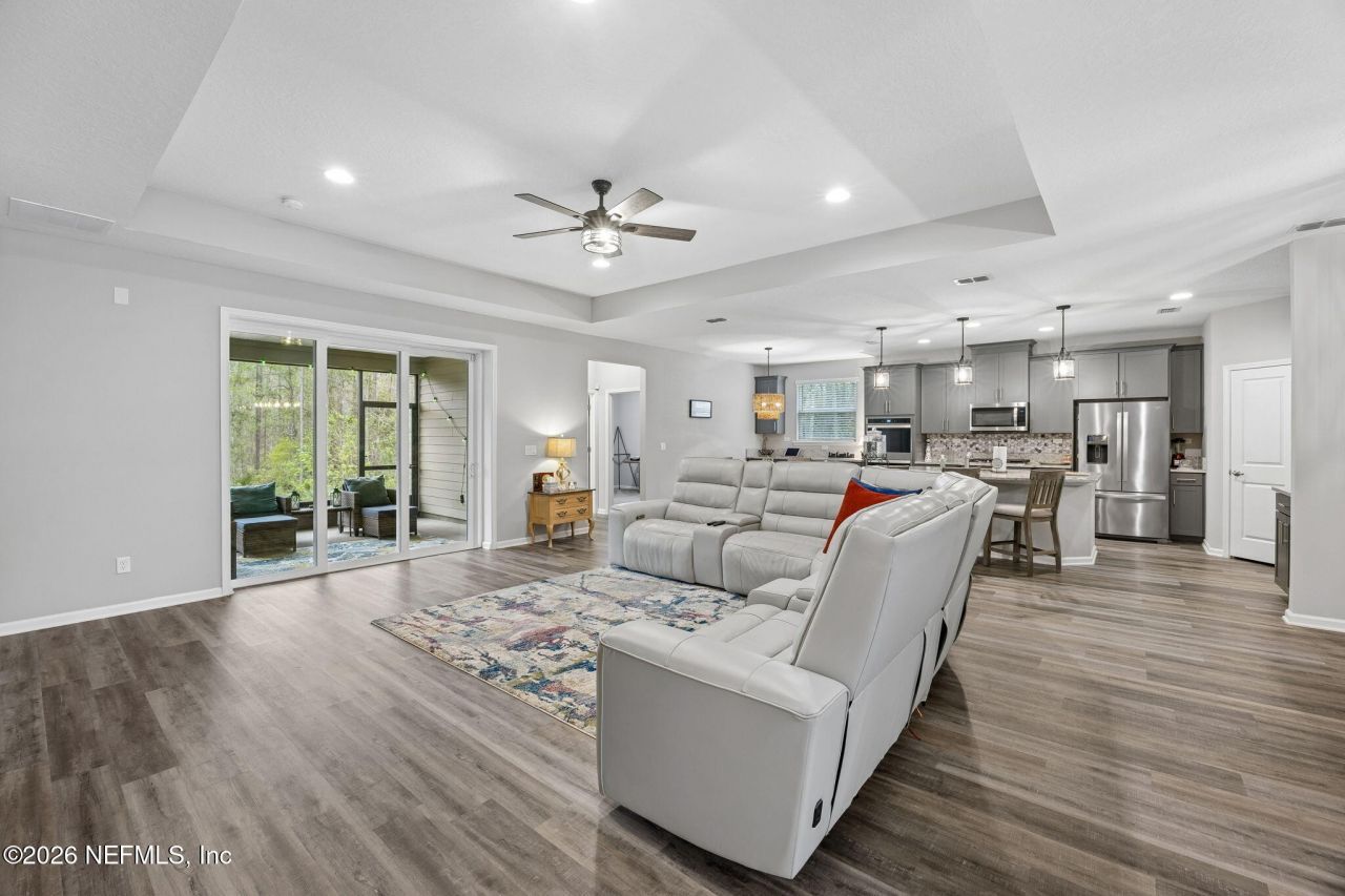 692 Sycamore Way, Orange Park, FL 32073 Photo