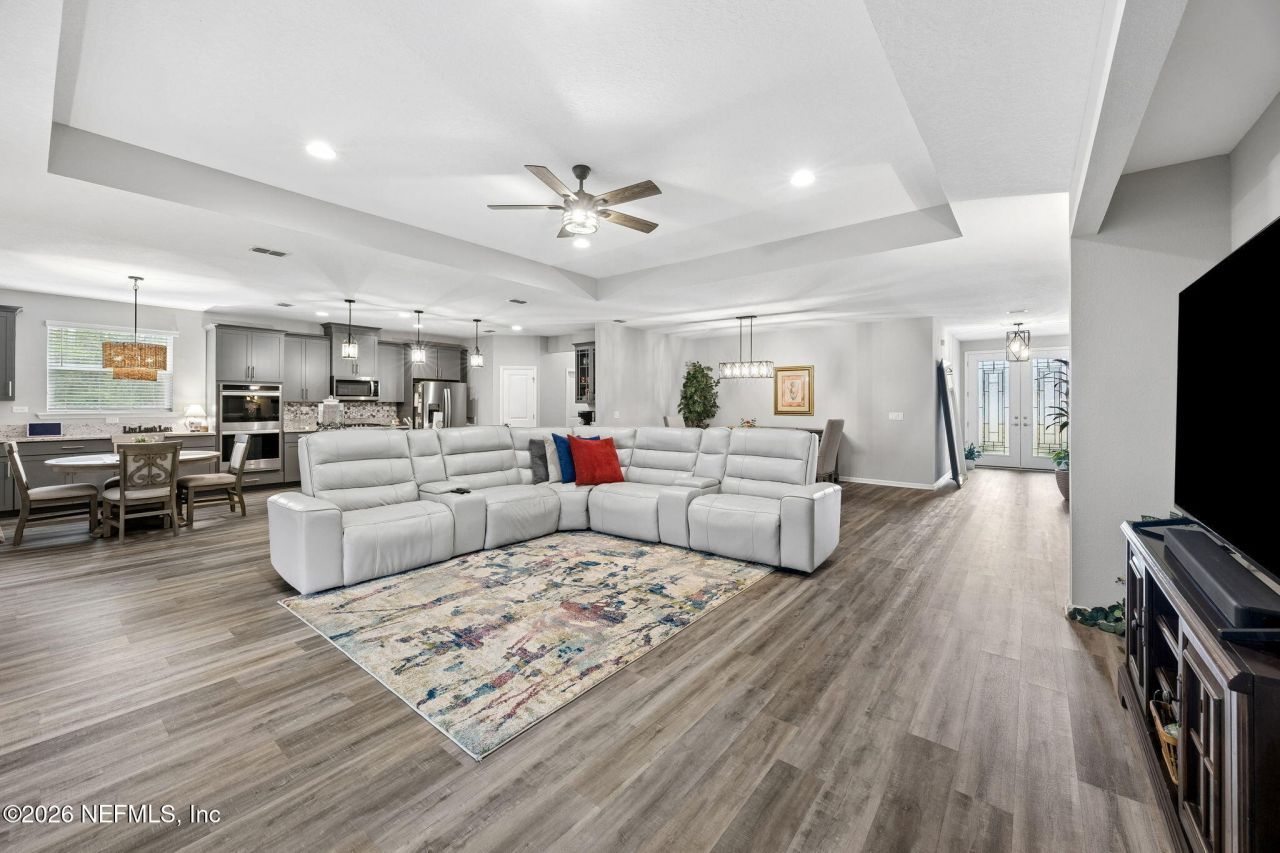 692 Sycamore Way, Orange Park, FL 32073 Photo