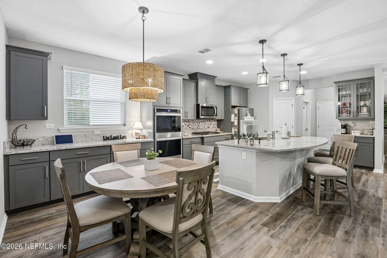 692 Sycamore Way, Orange Park, FL 32073 Photo