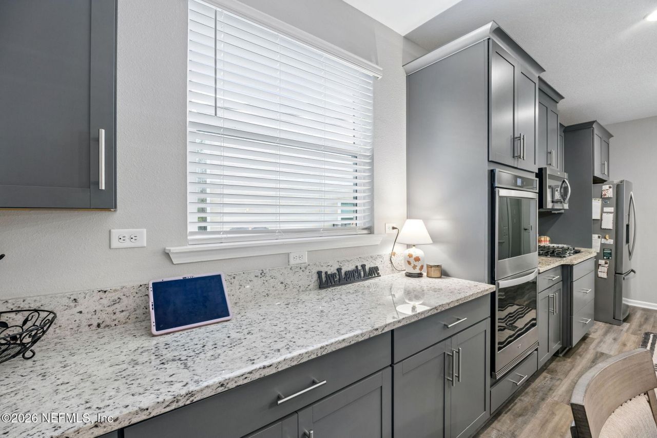 692 Sycamore Way, Orange Park, FL 32073 Photo