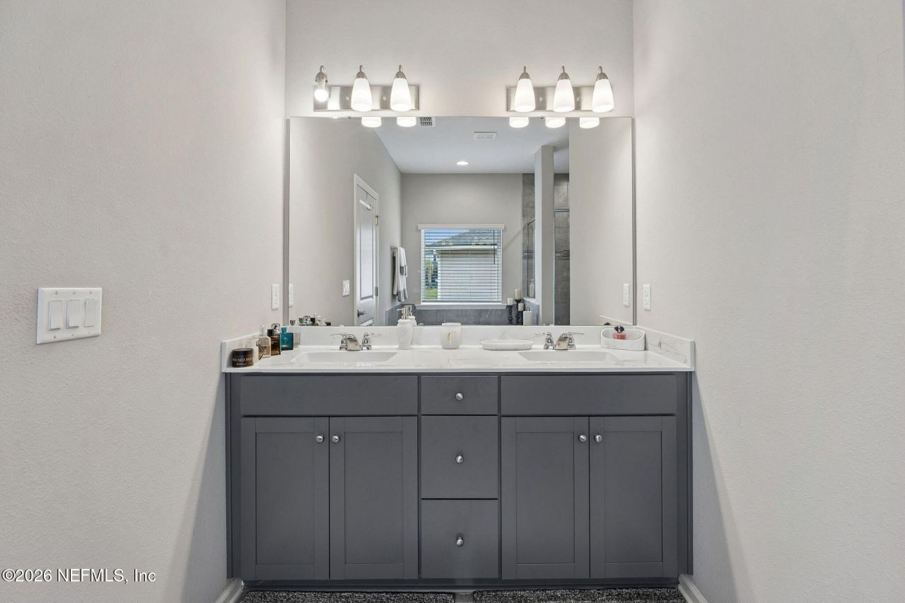 692 Sycamore Way, Orange Park, FL 32073 Photo