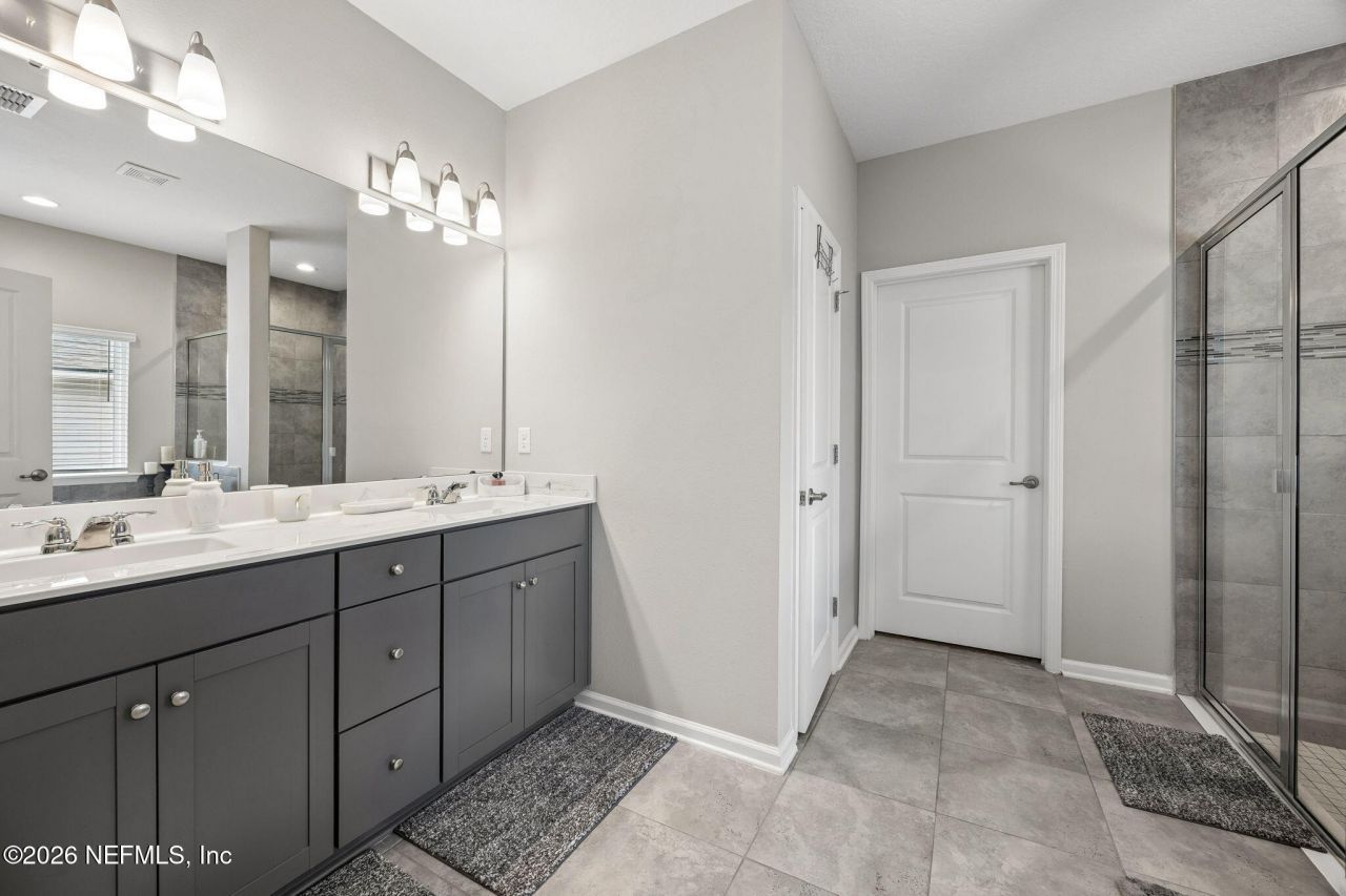 692 Sycamore Way, Orange Park, FL 32073 Photo