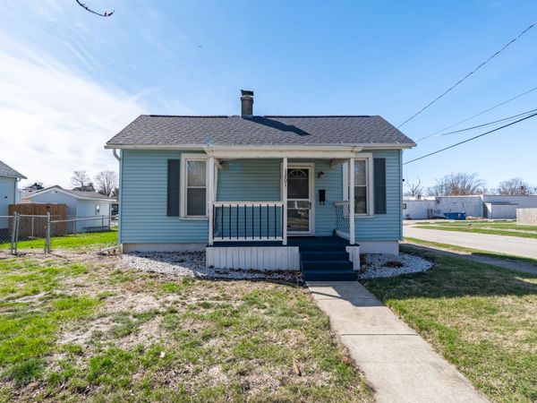 1201 S East Street, Bloomington, IL 61701