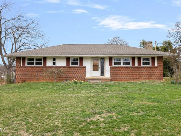 4321 Ridgemont Drive, Kingsport, TN 37663