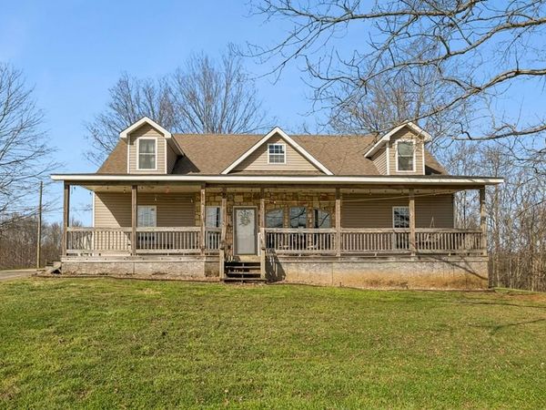 10433 Hopewell Rd, Silver Point, TN 38582