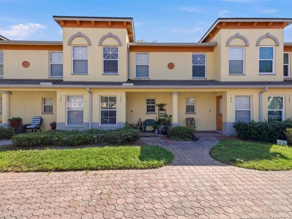 192 COQUINA BAY DRIVE, ST PETERSBURG, FL 33705