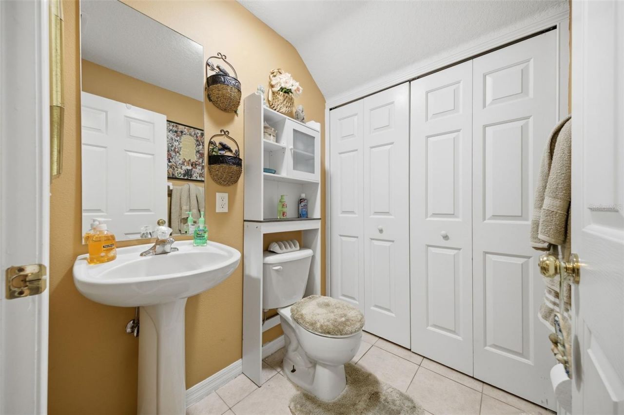 192 Coquina Bay Drive, Saint Petersburg, FL 33705 Photo