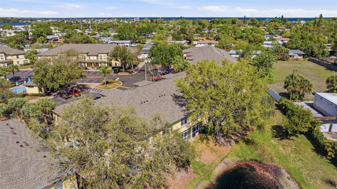 192 Coquina Bay Drive, Saint Petersburg, FL 33705 Photo