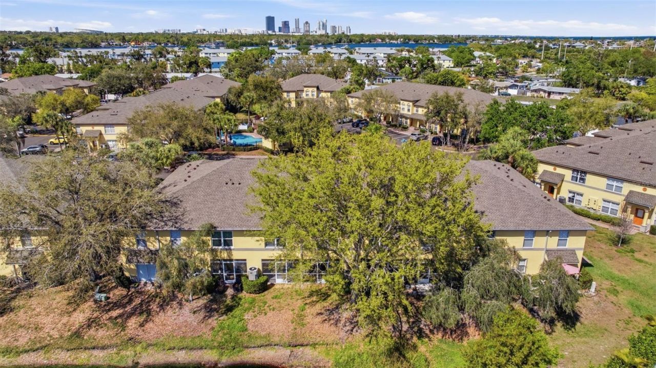 192 Coquina Bay Drive, Saint Petersburg, FL 33705 Photo