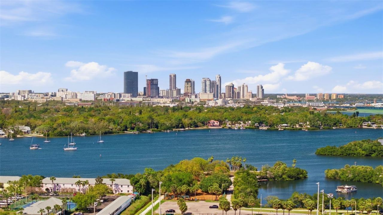 192 Coquina Bay Drive, Saint Petersburg, FL 33705 Photo