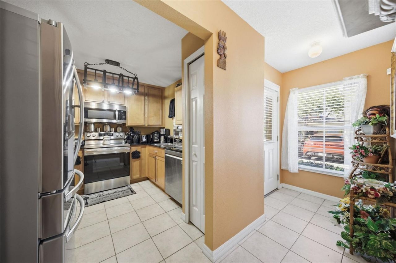 192 Coquina Bay Drive, Saint Petersburg, FL 33705 Photo