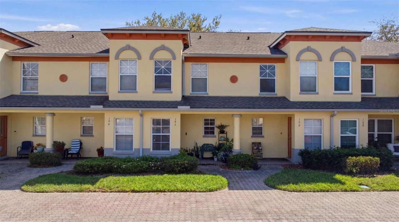 192 Coquina Bay Drive, Saint Petersburg, FL 33705 Photo