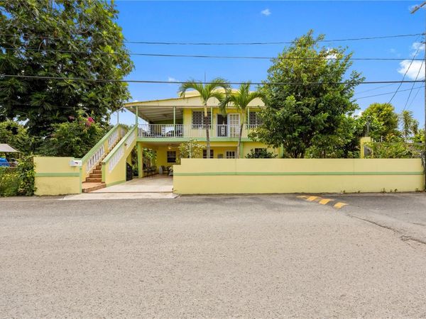 Com Stella CALLE 5 BO PUEBLO, RINCON, PR 00677