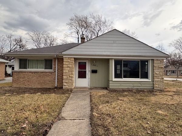 17609 Roosevelt Avenue , Homewood, IL 60430