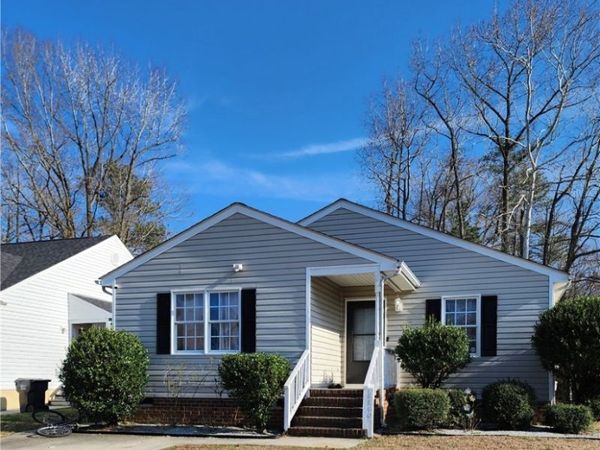 1800 New Lincoln Circle, Hopewell, VA 23860