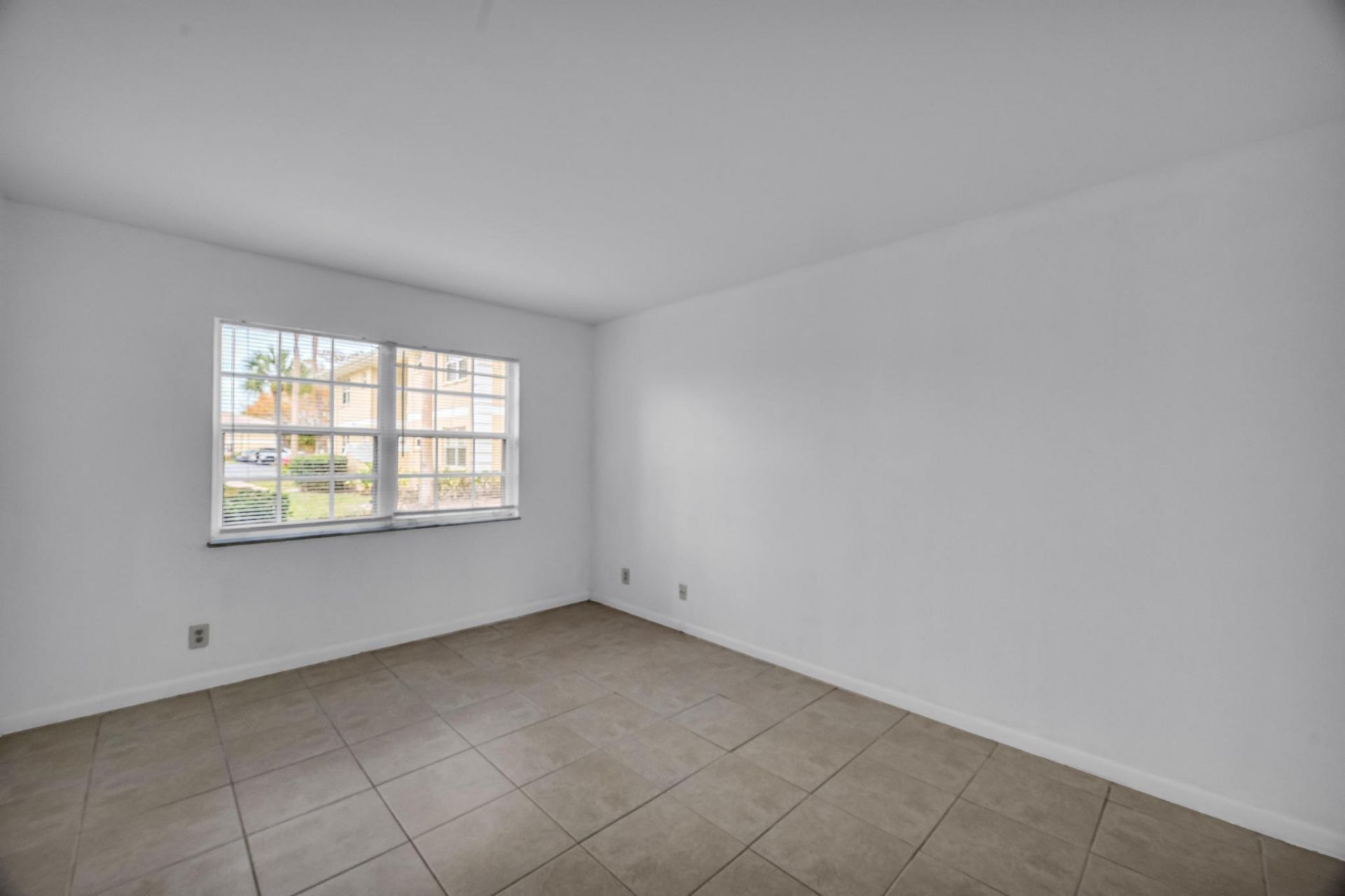 1552 SE Royal Green Circle, Unit O-103, Port Saint Lucie, FL 34952 Photo