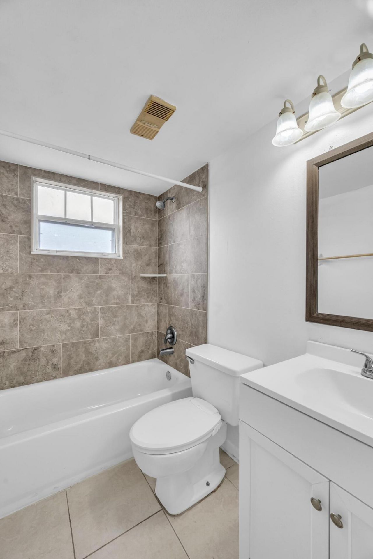 1552 SE Royal Green Circle, Unit O-103, Port Saint Lucie, FL 34952 Photo