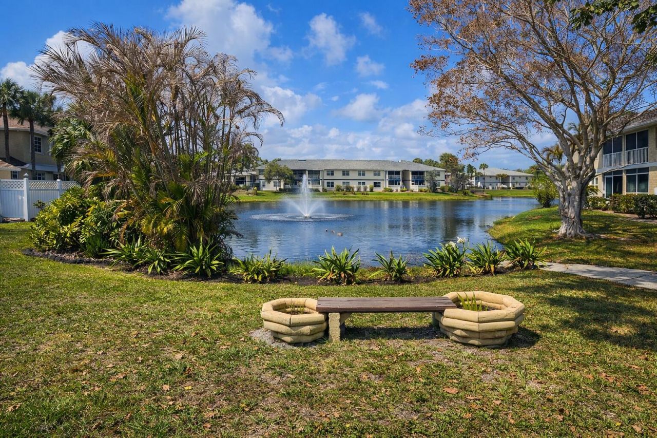 1552 SE Royal Green Circle, Unit O-103, Port Saint Lucie, FL 34952 Photo