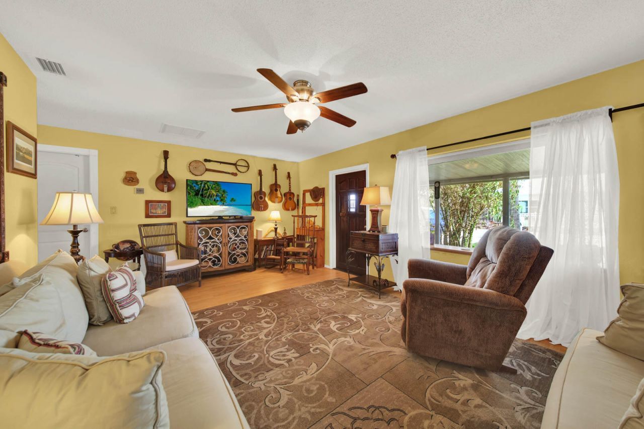 1180 NE Crescent Street, Jensen Beach, FL 34957 Photo