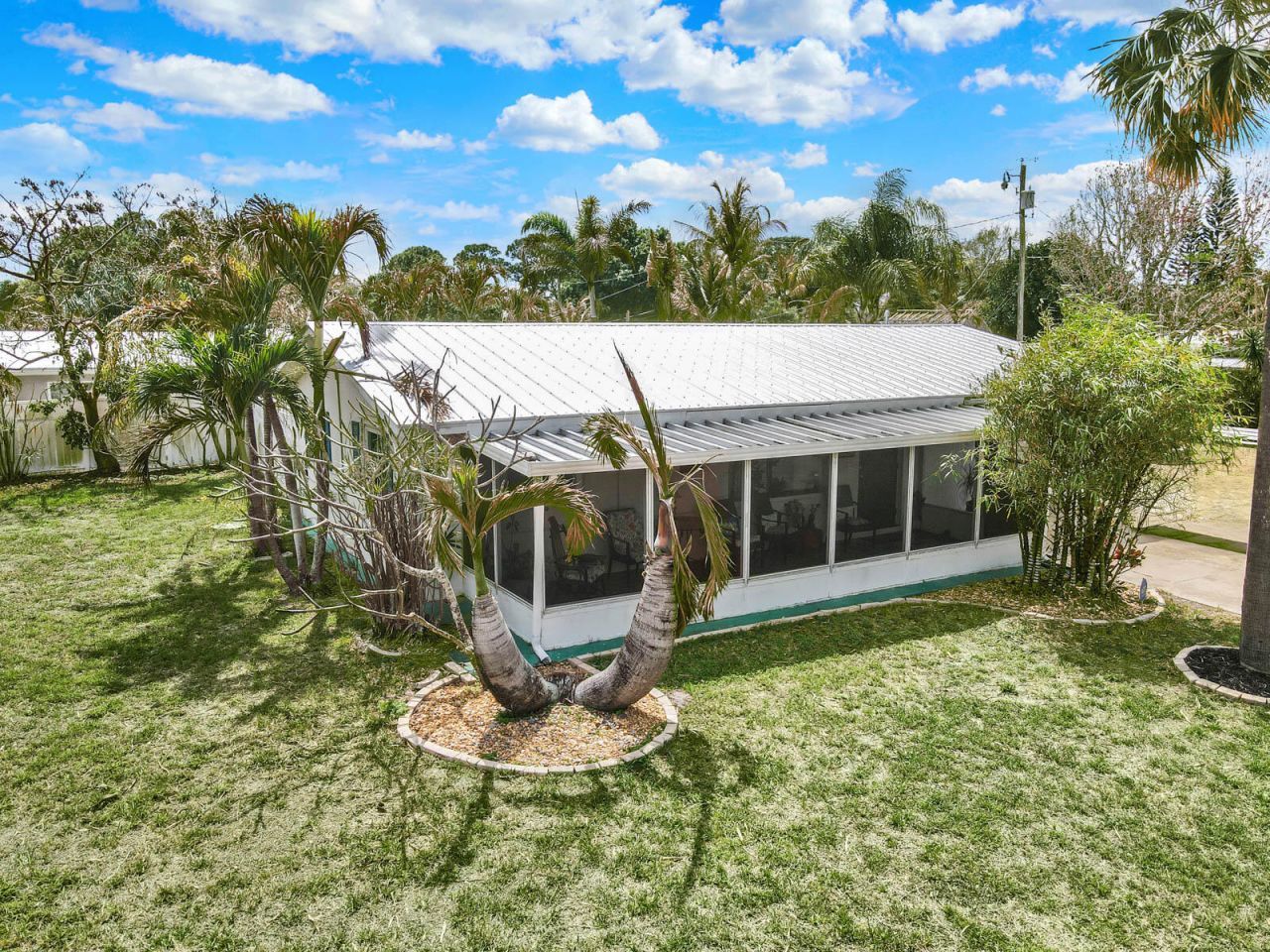 1180 NE Crescent Street, Jensen Beach, FL 34957 Photo