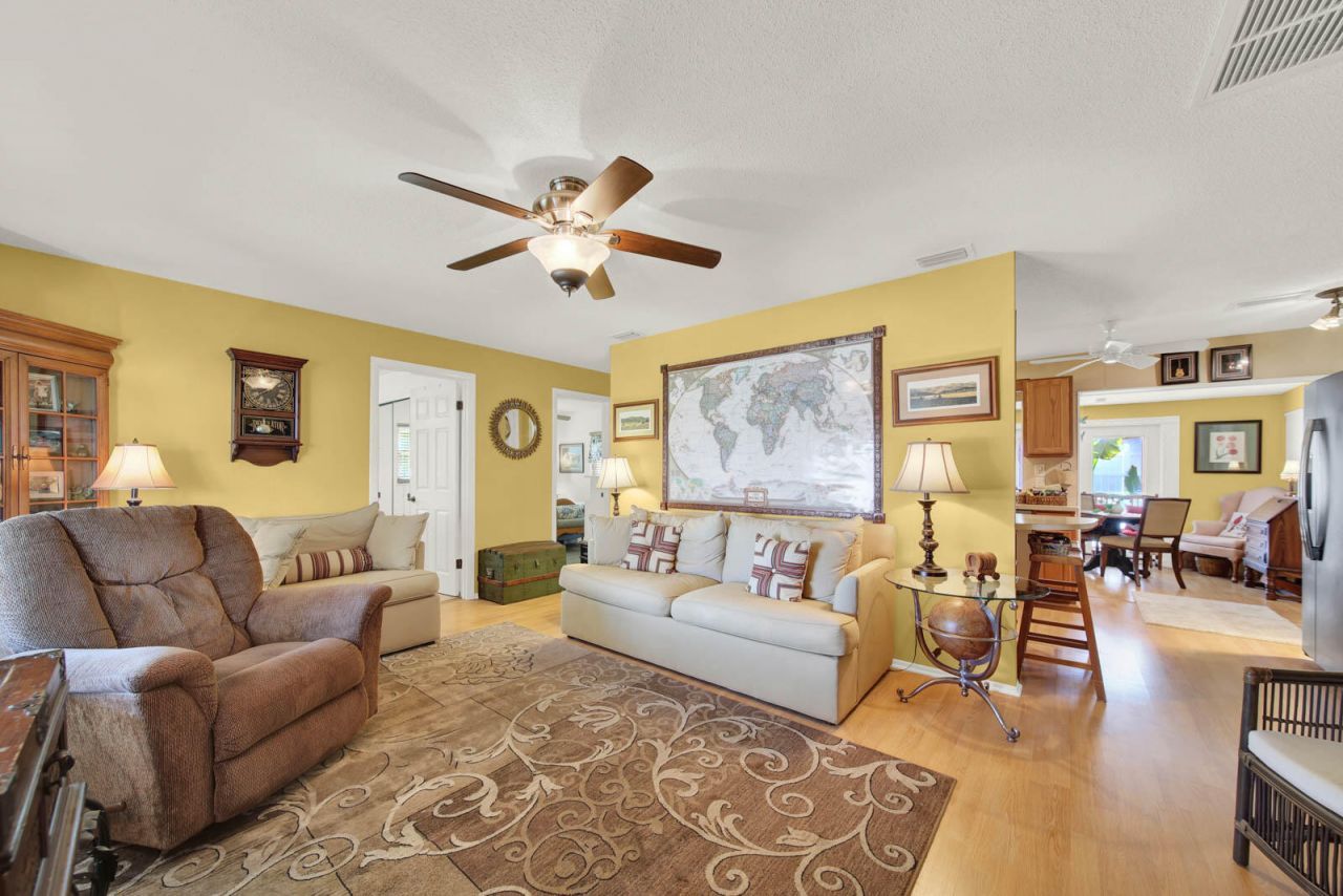 1180 NE Crescent Street, Jensen Beach, FL 34957 Photo