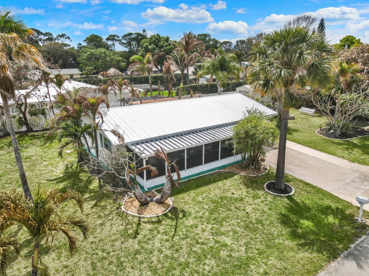 1180 NE Crescent Street, Jensen Beach, FL 34957 Photo