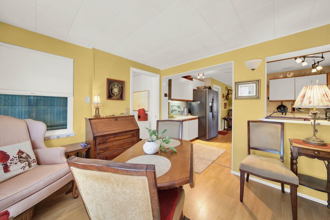 1180 NE Crescent Street, Jensen Beach, FL 34957 Photo