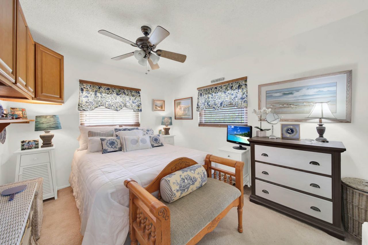 1180 NE Crescent Street, Jensen Beach, FL 34957 Photo