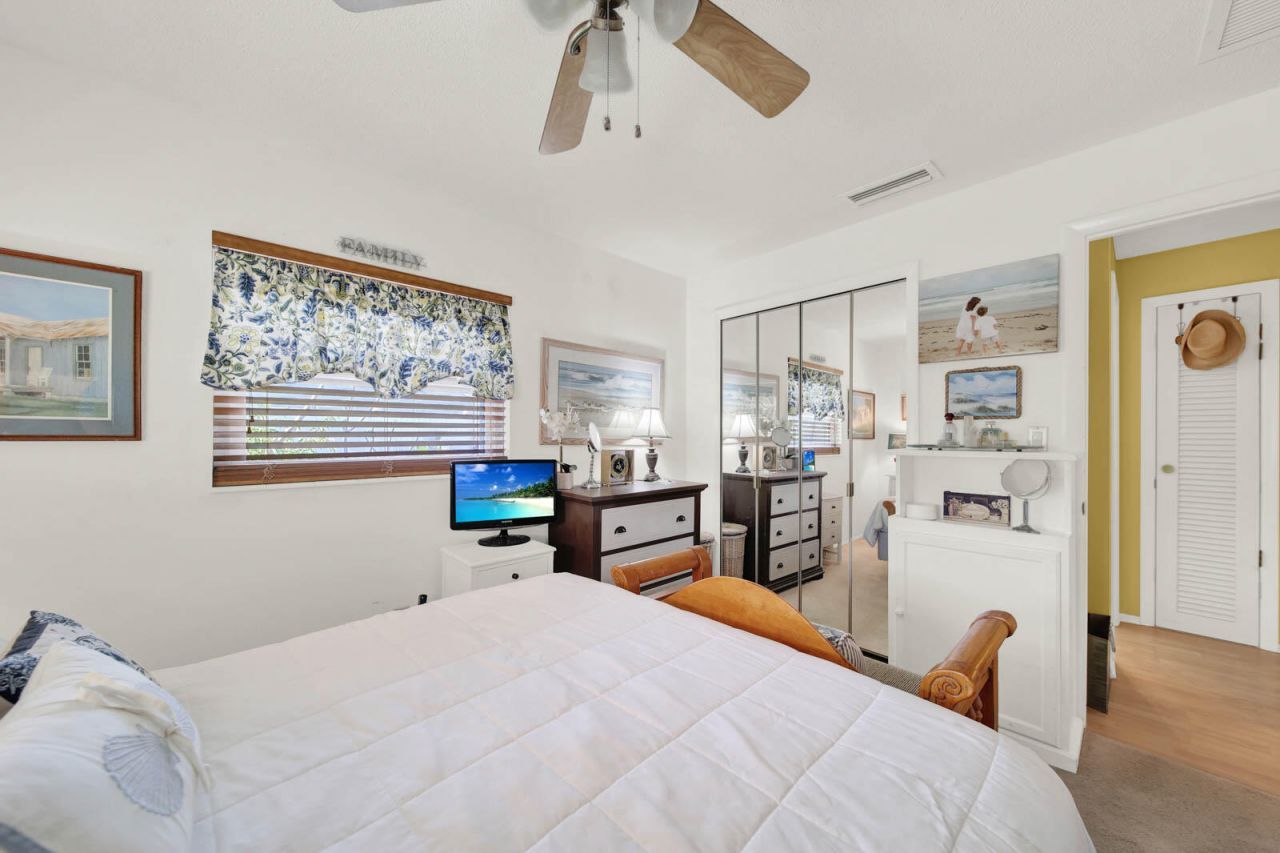 1180 NE Crescent Street, Jensen Beach, FL 34957 Photo