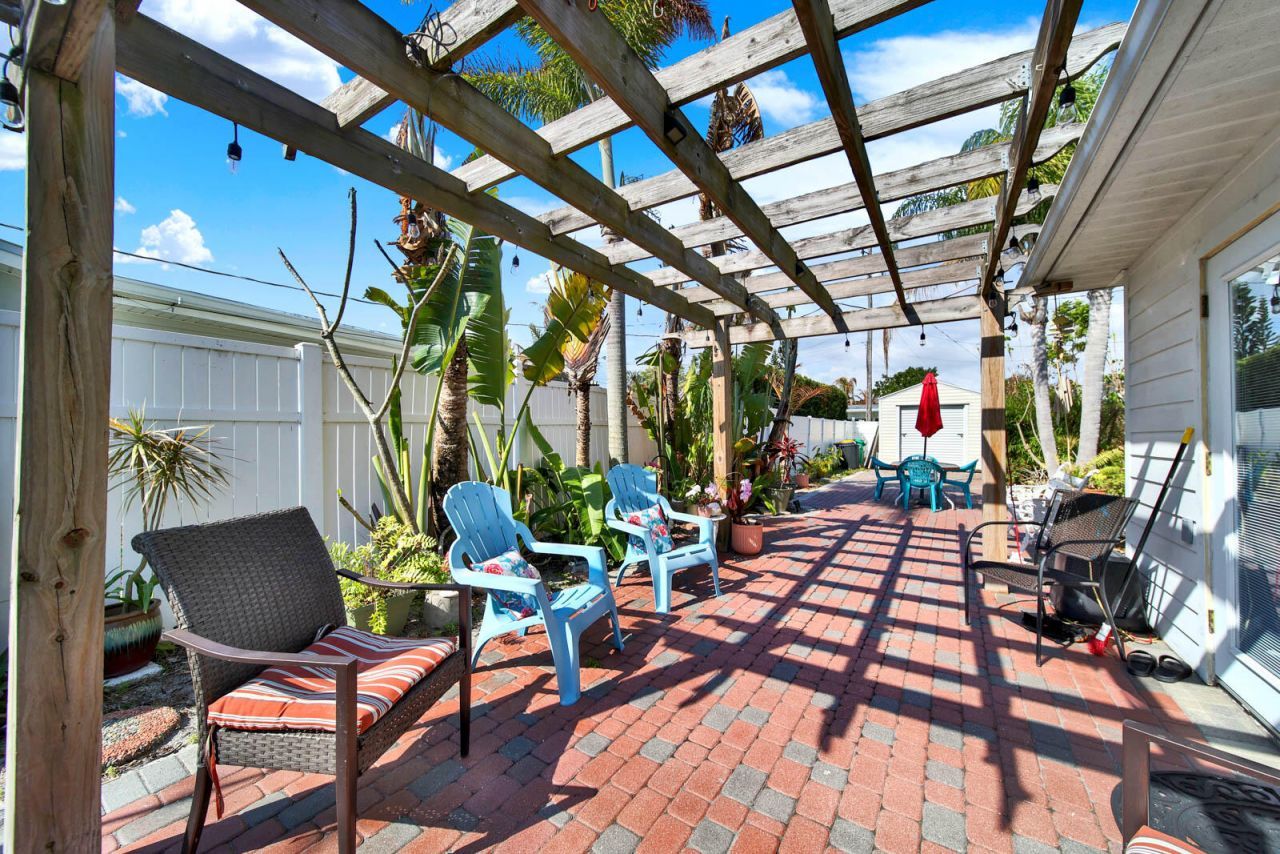 1180 NE Crescent Street, Jensen Beach, FL 34957 Photo