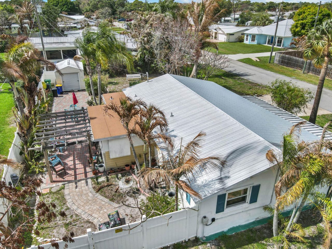 1180 NE Crescent Street, Jensen Beach, FL 34957 Photo