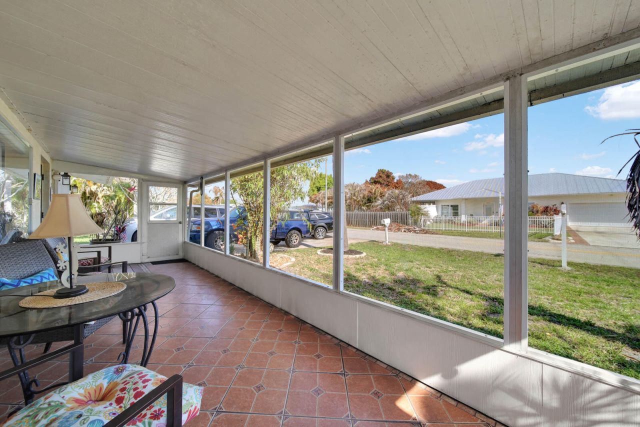 1180 NE Crescent Street, Jensen Beach, FL 34957 Photo