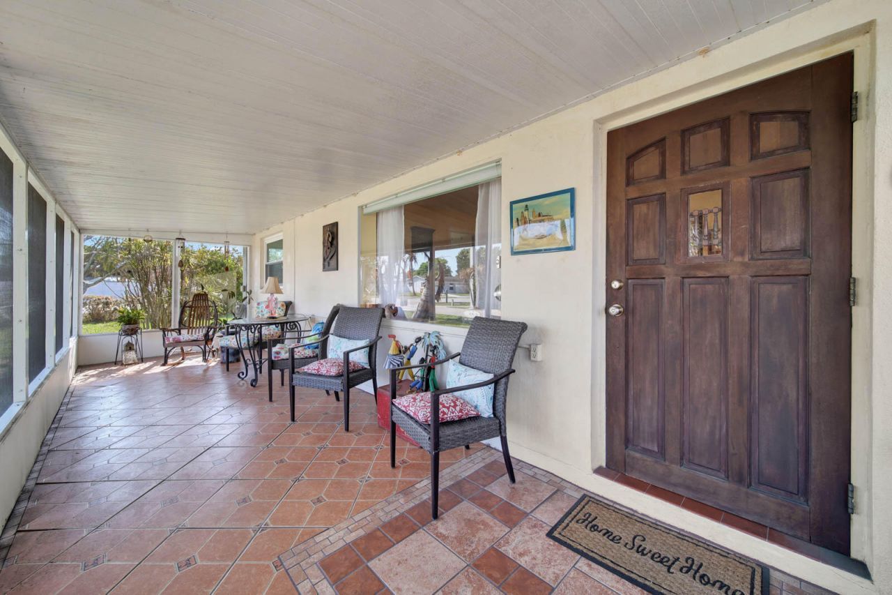 1180 NE Crescent Street, Jensen Beach, FL 34957 Photo