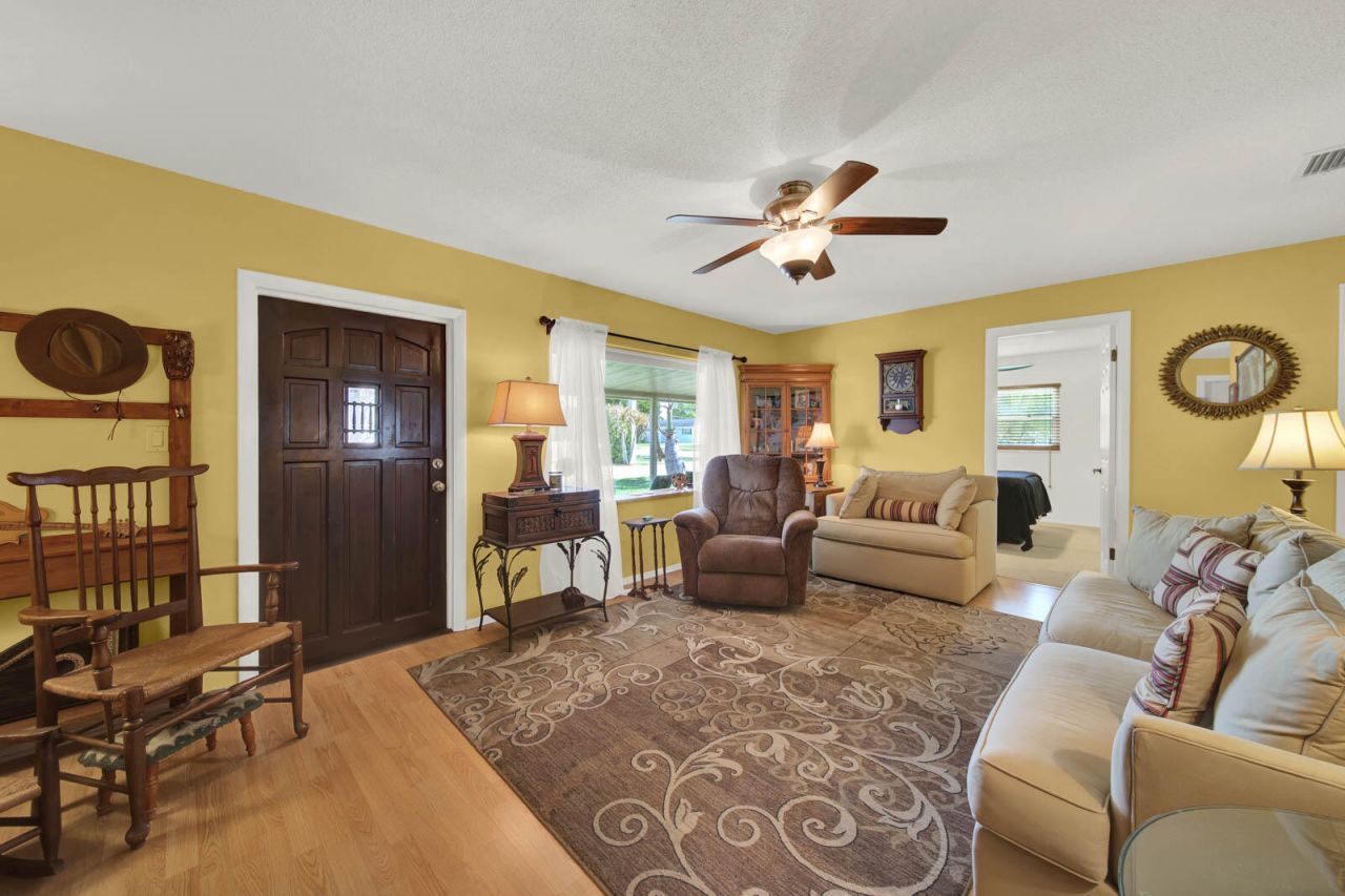 1180 NE Crescent Street, Jensen Beach, FL 34957 Photo