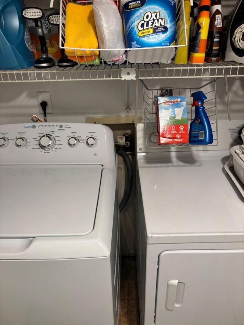 5689 Gardens Drive , Sarasota, FL 34243 Photo