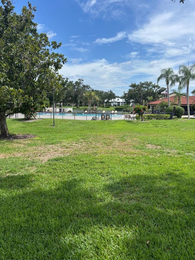 5689 Gardens Drive , Sarasota, FL 34243 Photo