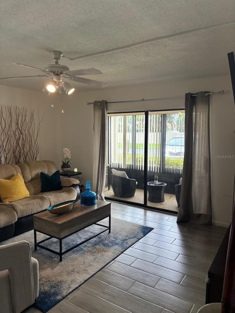 5689 Gardens Drive , Sarasota, FL 34243 Photo