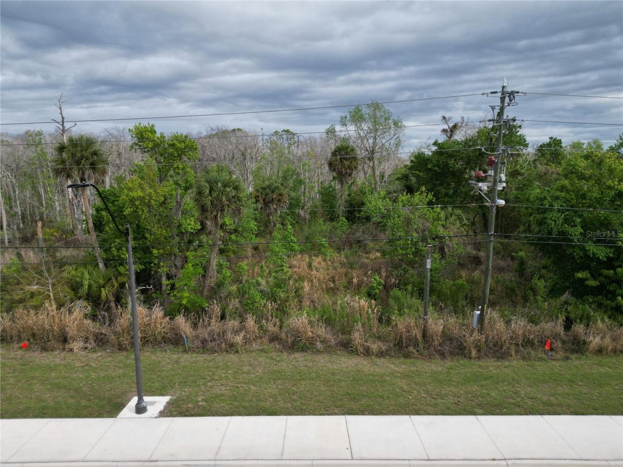 E Broadway Street , Oviedo, FL 32765 Photo