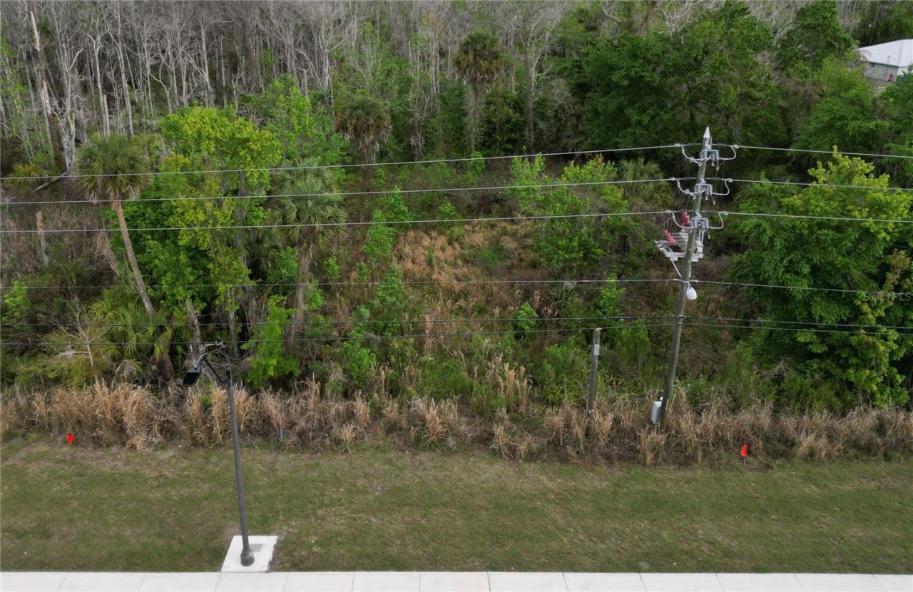 E Broadway Street , Oviedo, FL 32765 Photo