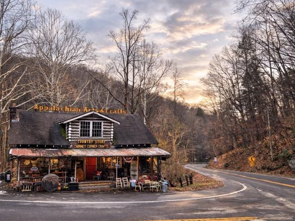 15328 Midland Trail, ANSTED, WV 25812