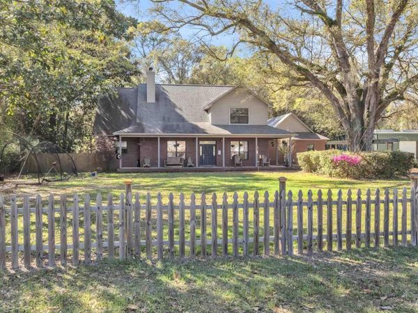 5045 Serry Ln, Pace, FL 32571