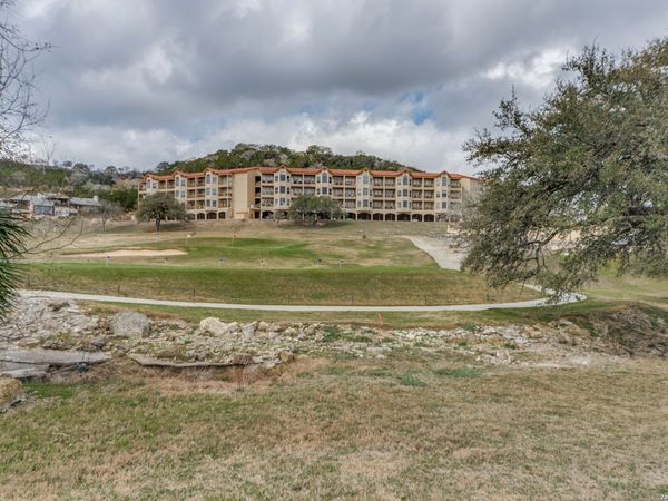 20 E Tapatio, Unit 101, Boerne, TX 78006
