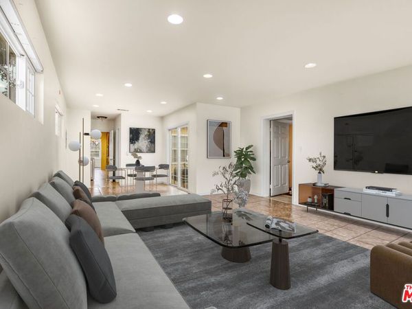 1300 S California Avenue, Compton, CA 90221