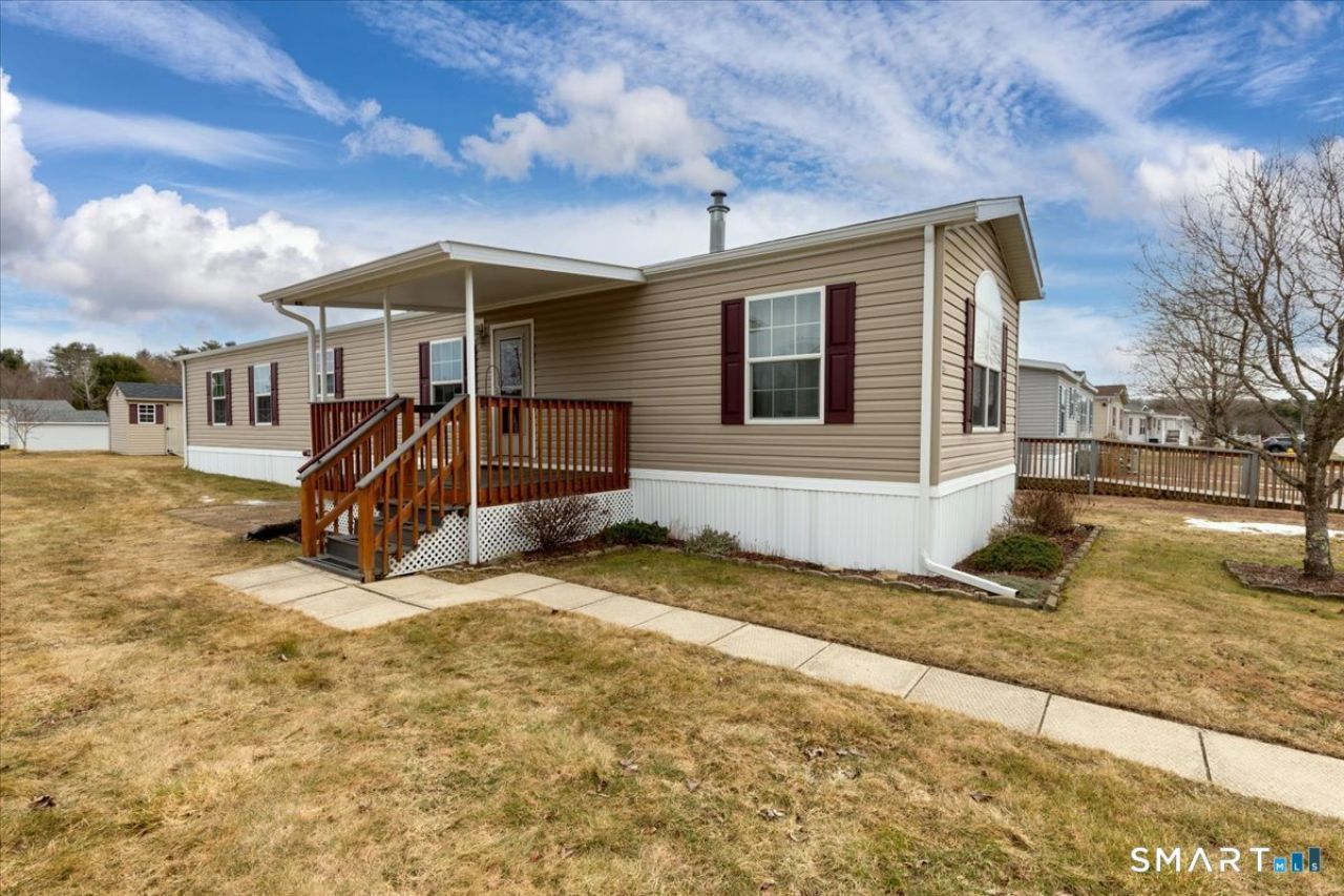 60 Lions, Windham, CT 06256 Main Photo