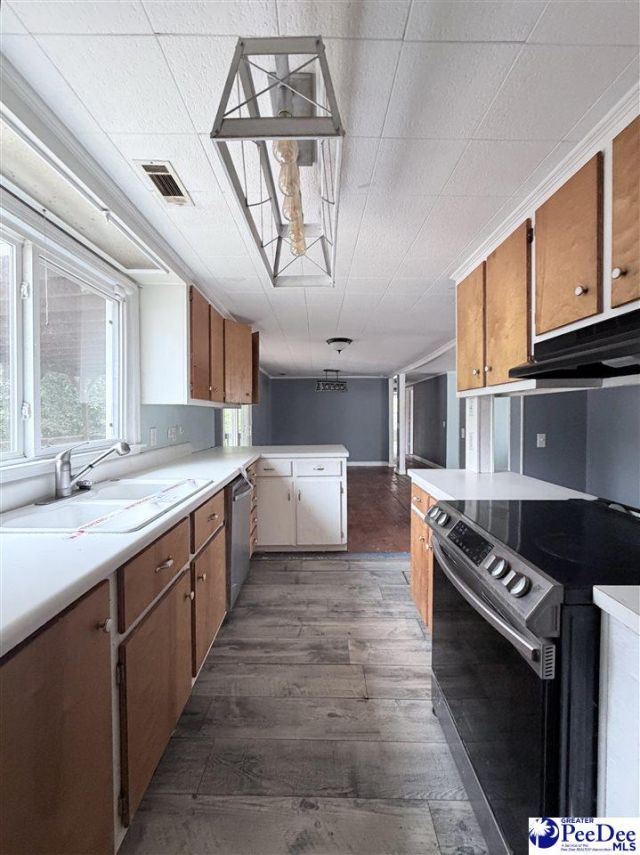 405 E 1st Avenue Photo 12