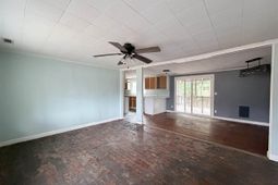 405 E 1st Avenue photo 4