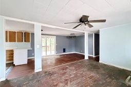 405 E 1st Avenue photo 4